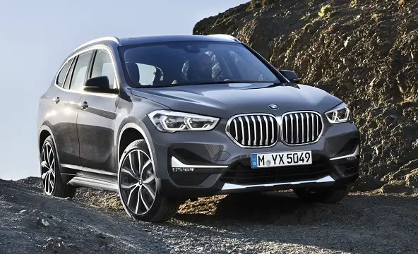 BMW X1 F48 (2022) - skrzynka bezpieczników i przekaźników
