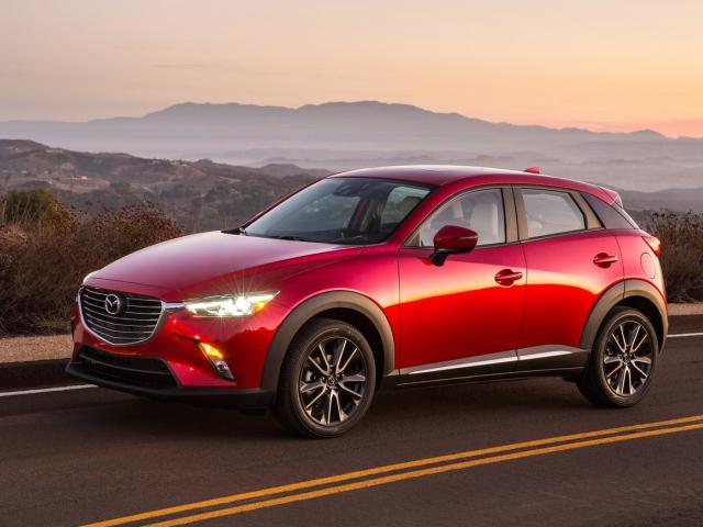 Mazda CX-3 (2017) - skrzynka bezpieczników i przekaźników