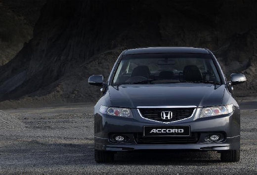 Honda Accord (2005) - skrzynka bezpieczników i przekaźników