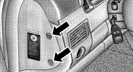 Chrysler Crossfire (2006-2008) - skrzynka bezpieczników i przekaźników