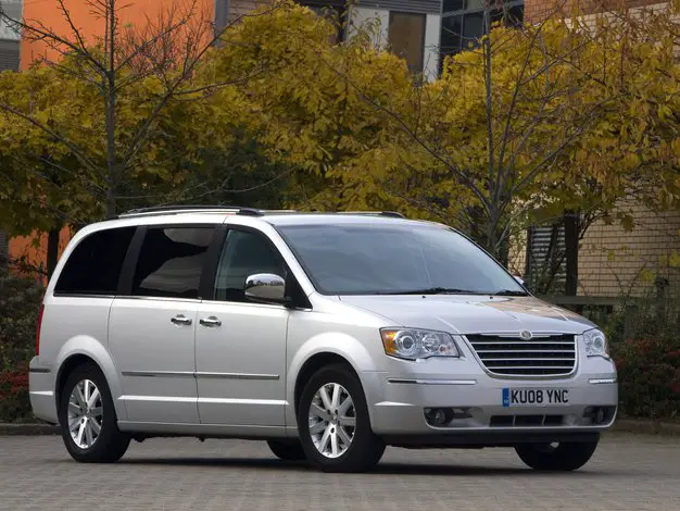 Chrysler Voyager (2010) - skrzynka bezpieczników i przekaźników