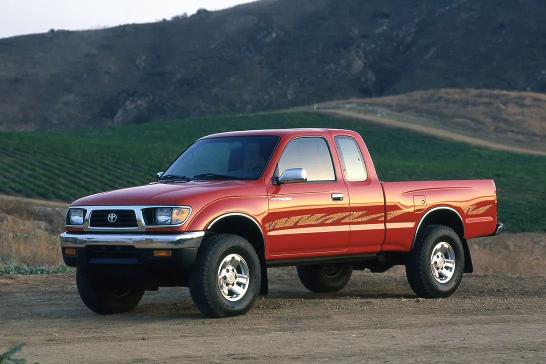 Toyota Tacoma (1995-1997) - skrzynka bezpieczników i przekaźników