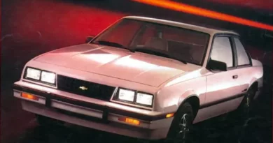 Chevrolet Cavalier (1983-1994) - skrzynka bezpieczników i przekaźników