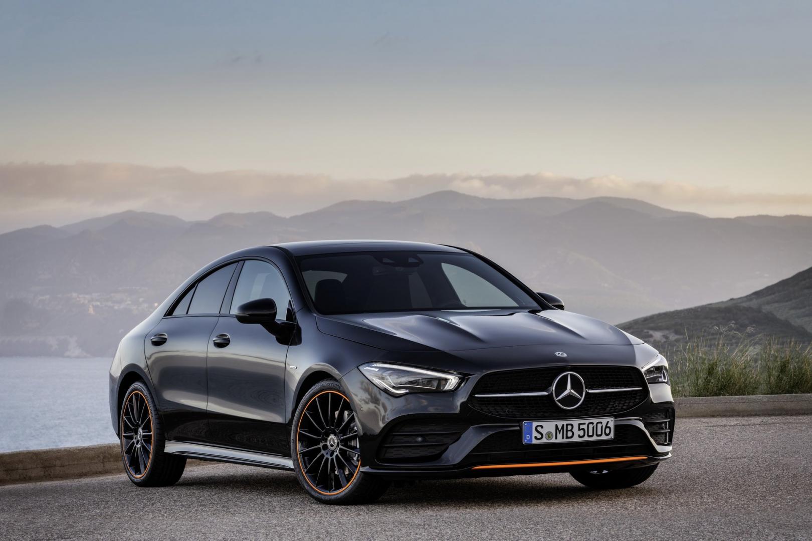 Mercedes-Benz CLA C118 X118 (2019-2023) - skrzynka bezpieczników i przekaźników