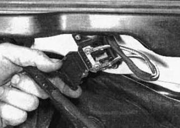 Volkswagen Golf III (1991-1999) - skrzynka bezpieczników i przekaźników