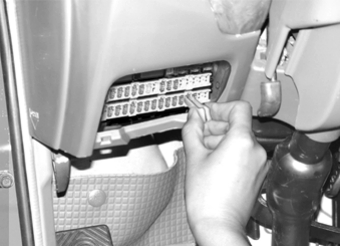 Hyundai Porter i H100 HR (2004-2016) - skrzynka bezpieczników i przekaźników