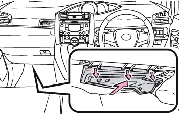 Toyota Verso AR20 (2009-2017) - skrzynka bezpieczników i przekaźników