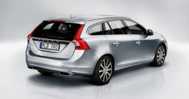 Volvo V60 (2015) - skrzynka bezpieczników i przekaźników