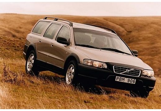 Volvo V70 i XC70 (2000-2003) - skrzynka bezpieczników i przekaźników