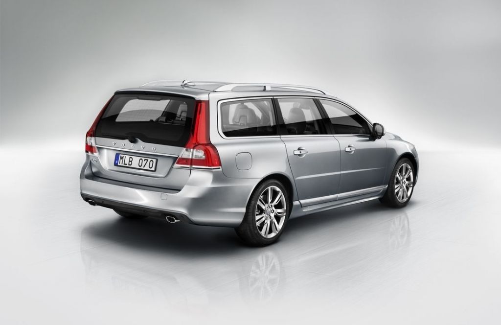 Volvo V70 i XC70 (2014) - skrzynka bezpieczników i przekaźników