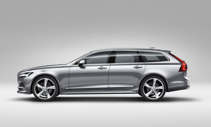 Volvo V90 (2022) - skrzynka bezpieczników i przekaźników