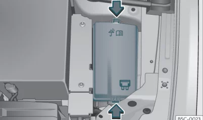 Cupra Formentor (2022) - skrzynka bezpieczników i przekaźników