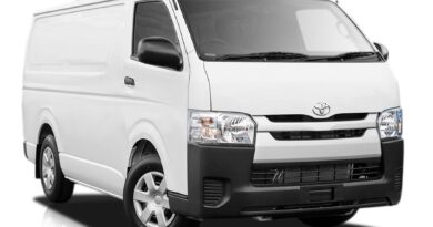 Toyota HiAce (2013-2018) - skrzynka bezpieczników i przekaźników