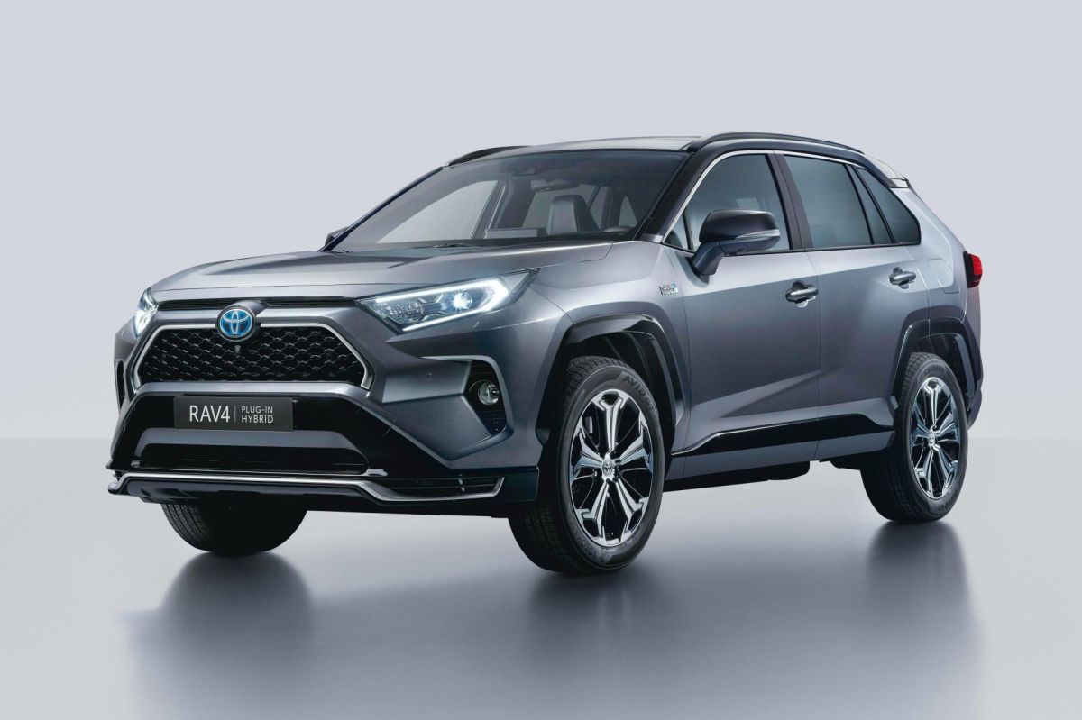 Toyota RAV4 (2019-2023) - skrzynka bezpieczników i przekaźników