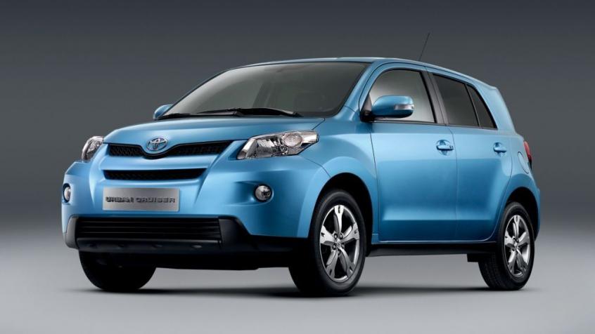 Toyota Urban Cruiser (2008-2014) - skrzynka bezpieczników i przekaźników