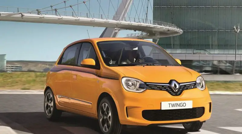 Renault Twingo III (2022-2023) - skrzynka bezpieczników i przekaźników